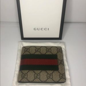 Gucci GG Supreme Wallet
